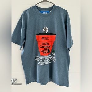 Men’s Online Ceramics x The North Face Limited Edition Tee  Medium